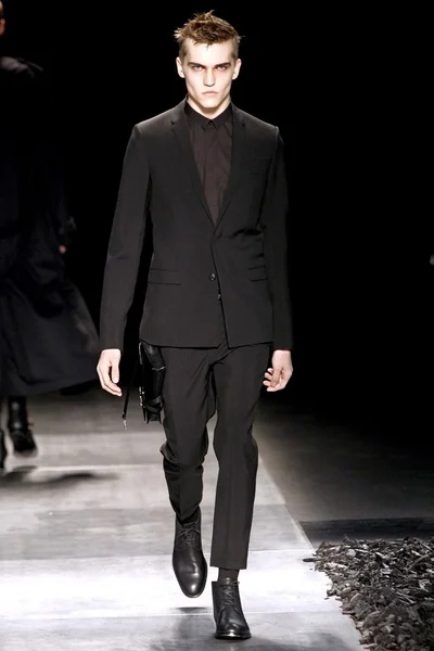 Look 5